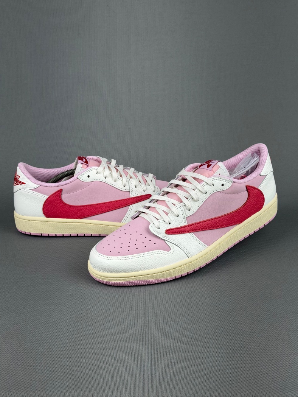 Travis Scott x Air Jordan 1 Low OG SP Sail Tropical Pink — 46, Novo