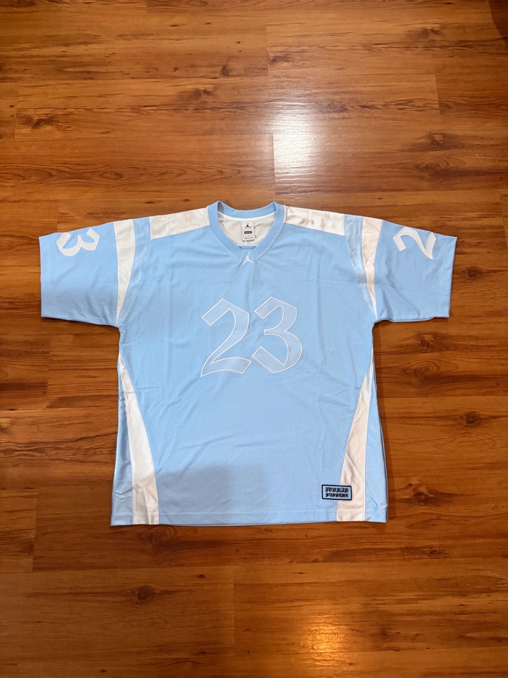 Air Jordan x Supreme Camiseta Jersey Light Blue SS26-W15 — XG, Novo