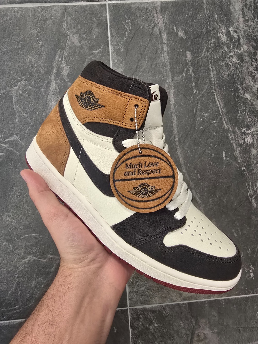 Air Jordan 1 High OG Love Letter — 37 / 38 / 41 / 42, Novo
