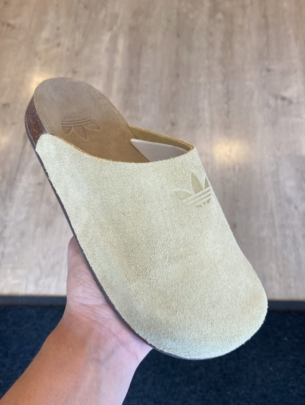 adidas Adimule Wonder Beige — 36 / 37 / 38 / 39 / 40 / 41 / 42 / 43 / 44 / 45, Novo