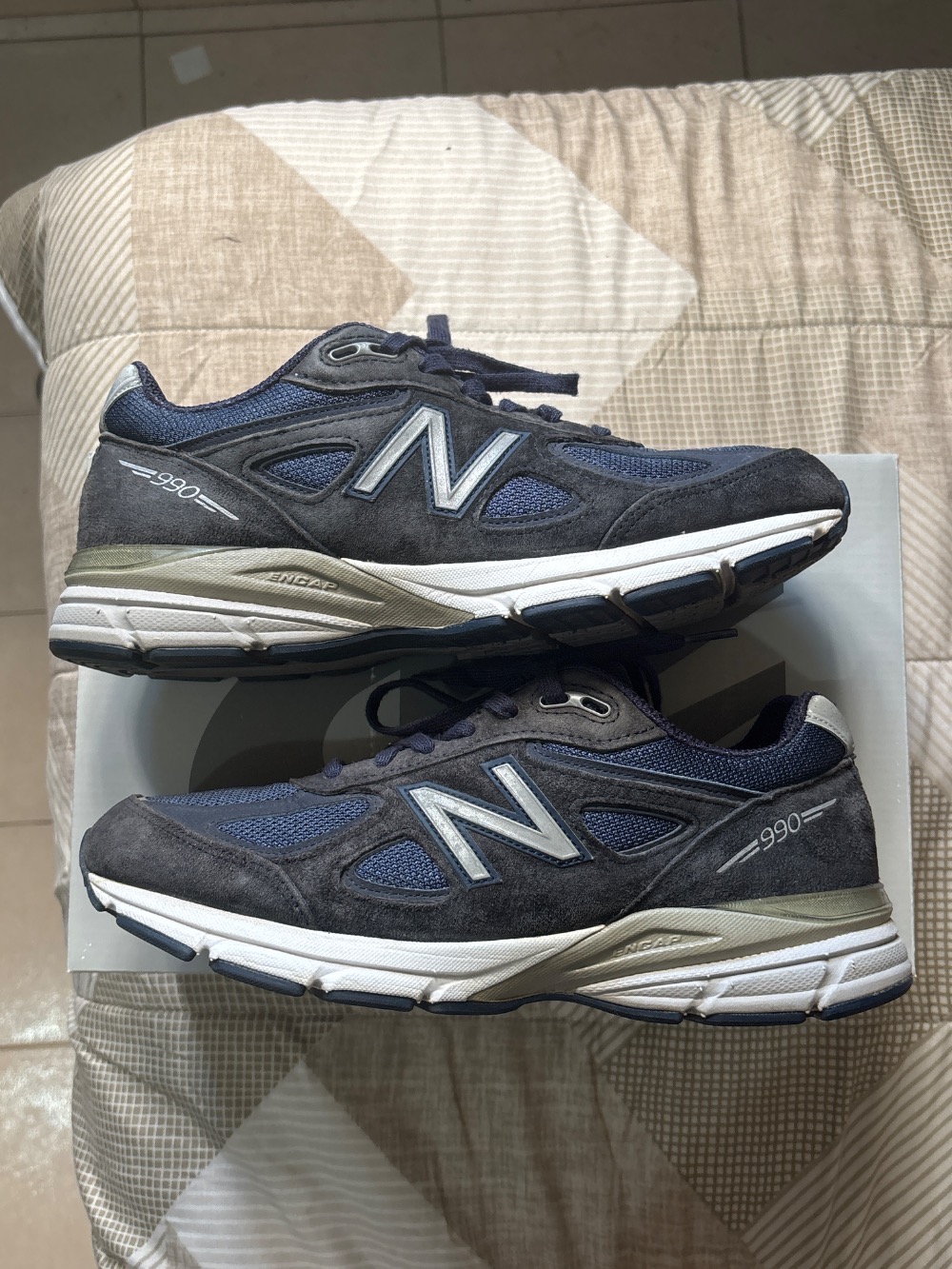 New Balance 990v4 Made in USA Black Silver — 40, Usado
