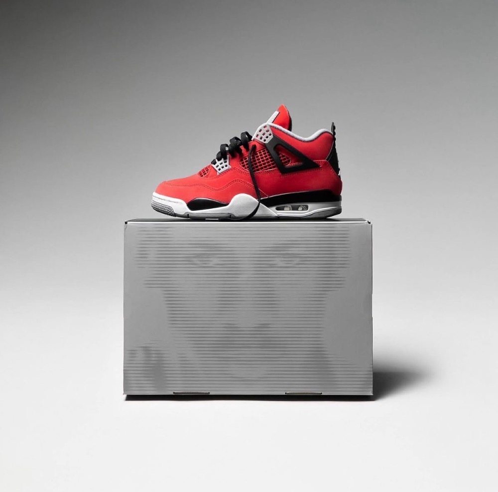 Air Jordan 4 Retro Toro Bravo (2026) — 39 / 40 / 41 / 42, Novo