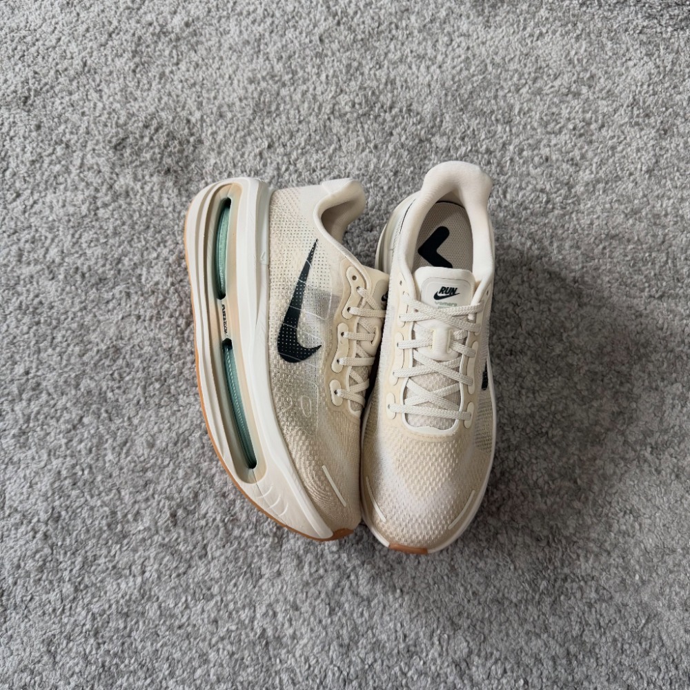 Nike Vomero Premium Pale Ivory Jade Horizon — 39, Novo