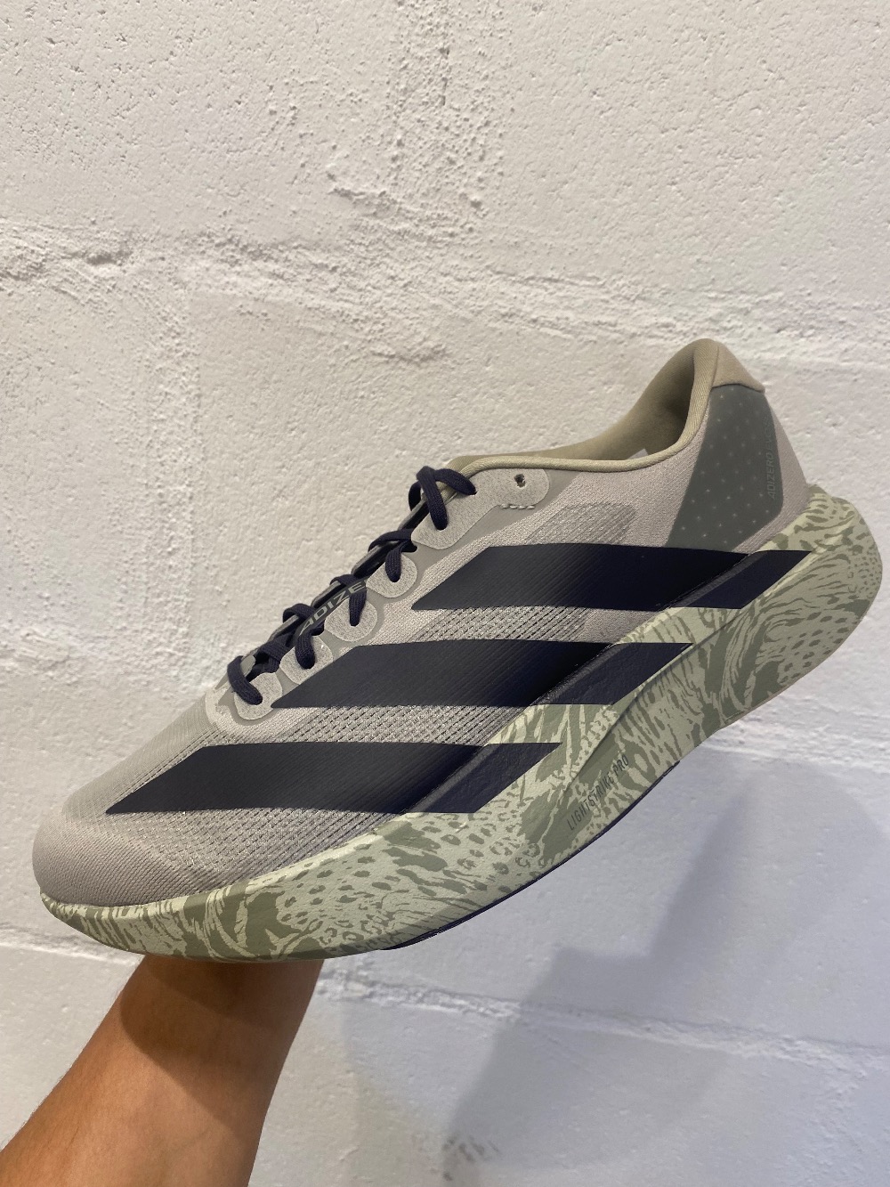 adidas Adizero Evo SL Sesame Olive Strata — 44, Novo