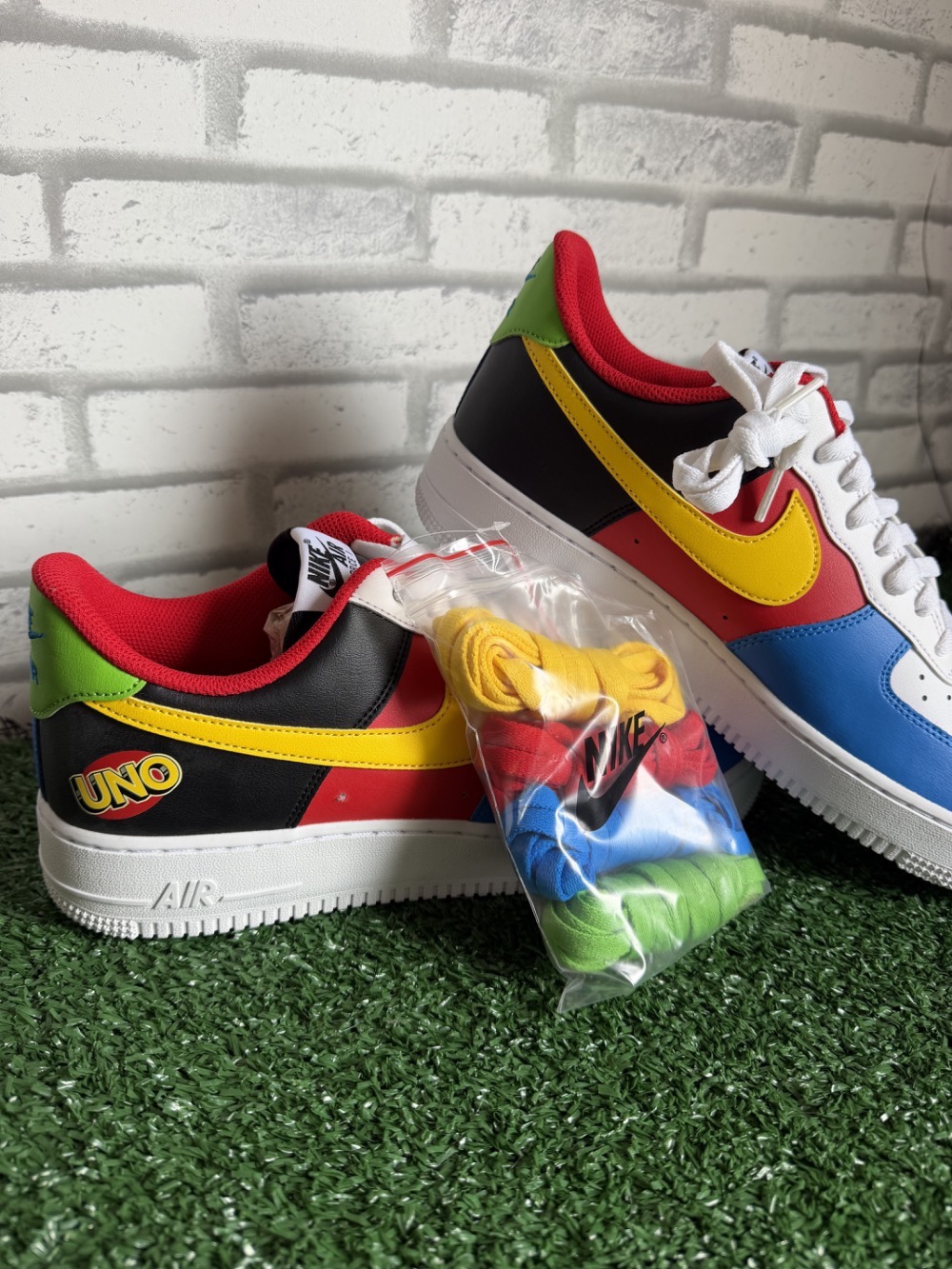 Nike Air Force 1 Uno — 43, Novo