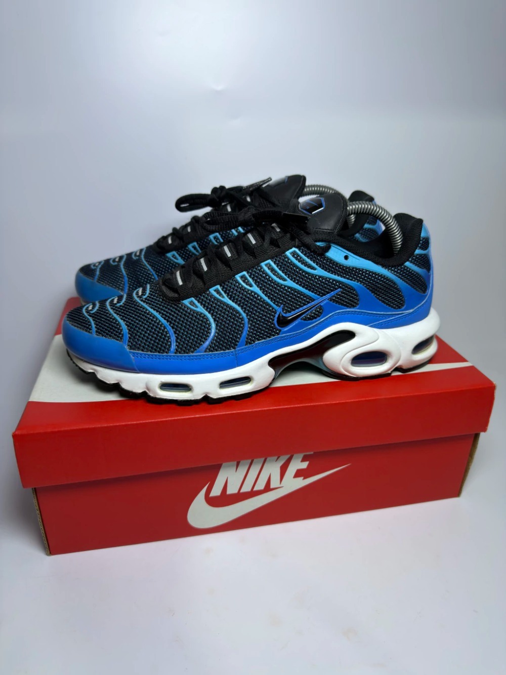 Nike Air Max Plus University Blue Black — 40.5, Usado
