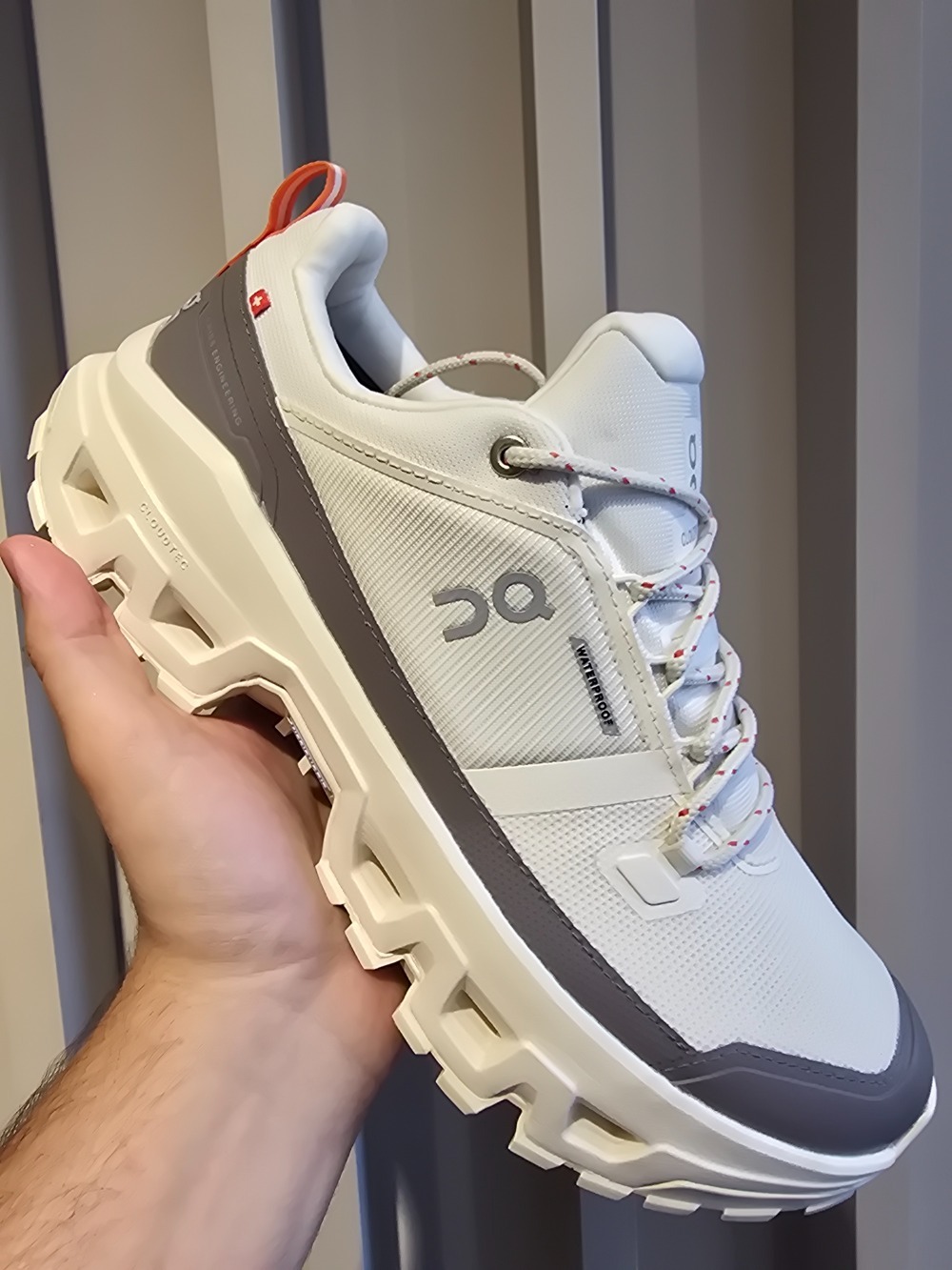 On Running Cloudrock Low — 43, Novo