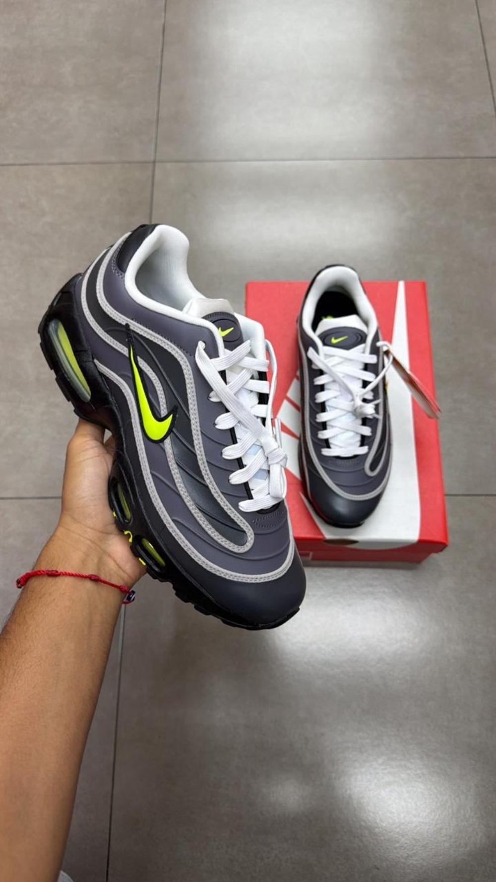 Nike Air Max Joga Bonito Neon — 42, Novo