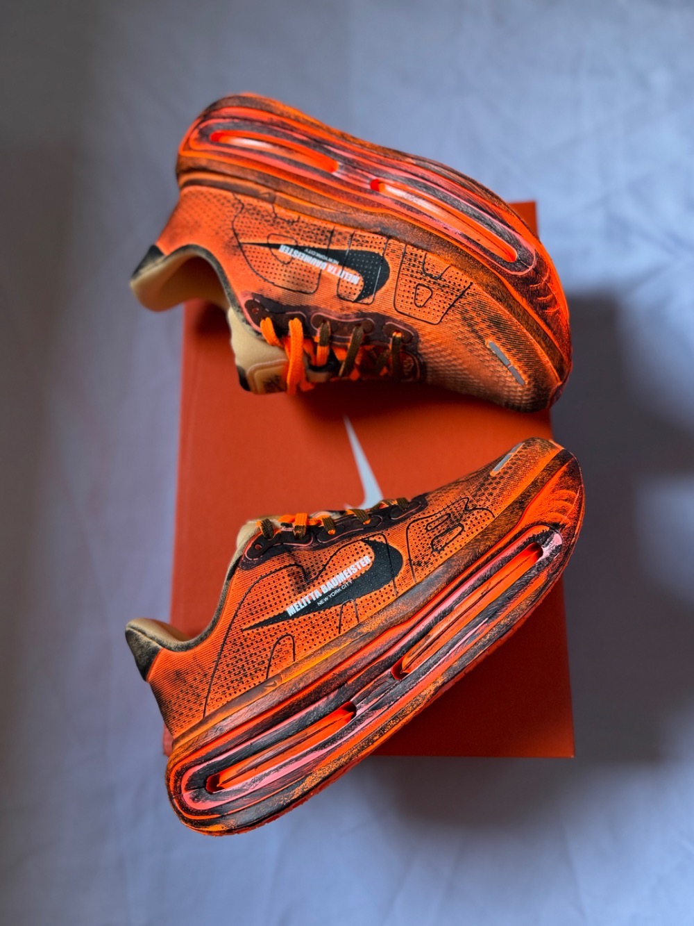 Melitta Baumeister x Nike Vomero Premium SP Total Orange Chalk — 36, Novo