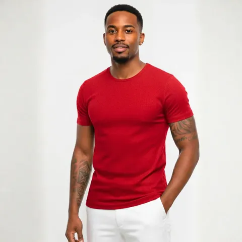 Camiseta Vermelha Slim Premium