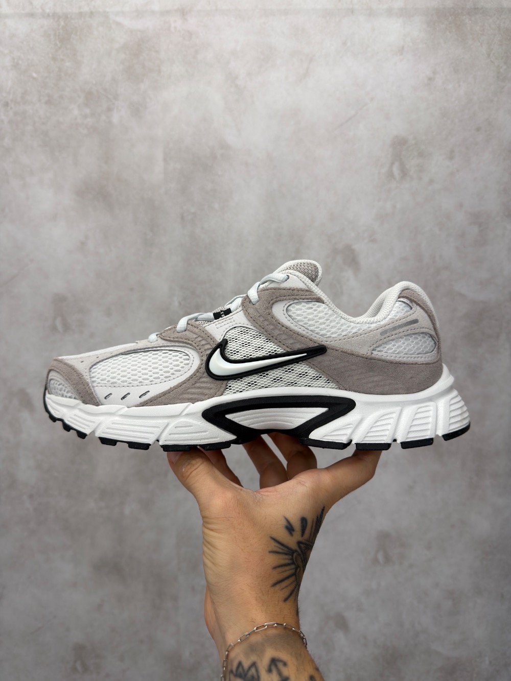 Nike V5 RNR Suede Off White College Grey — 40 / 42, Novo