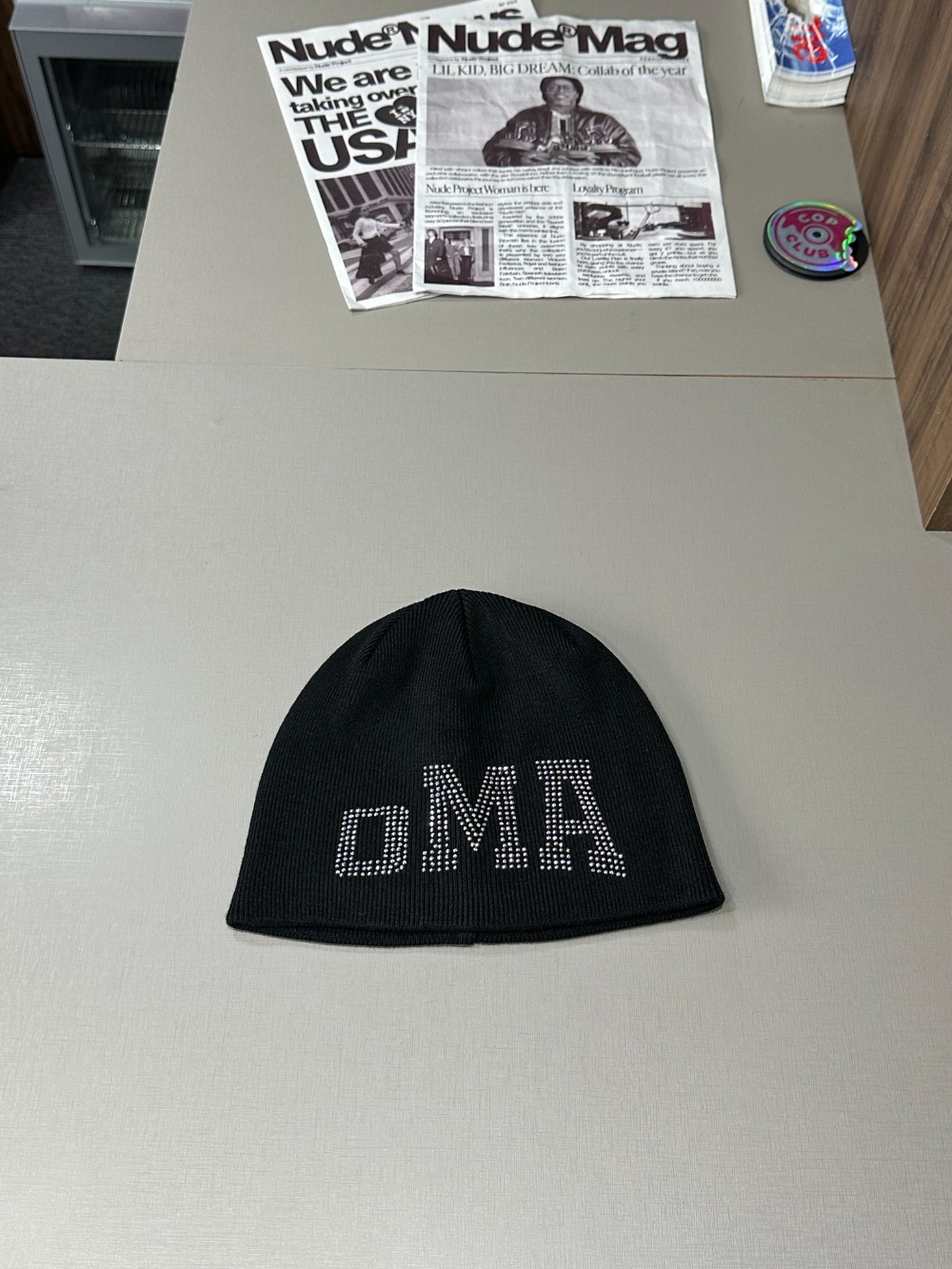 Touca oMA Studios Studded Arch Skully Black — Único, Novo