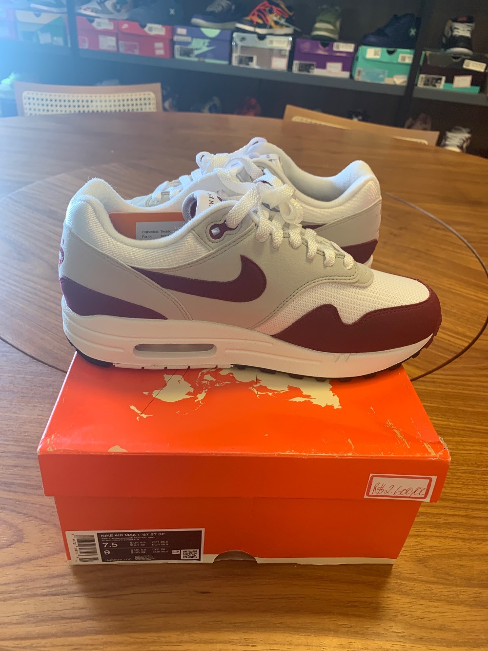 Stranger Things x Nike Air Max 1 '87 Steve Harrington — 39, Novo