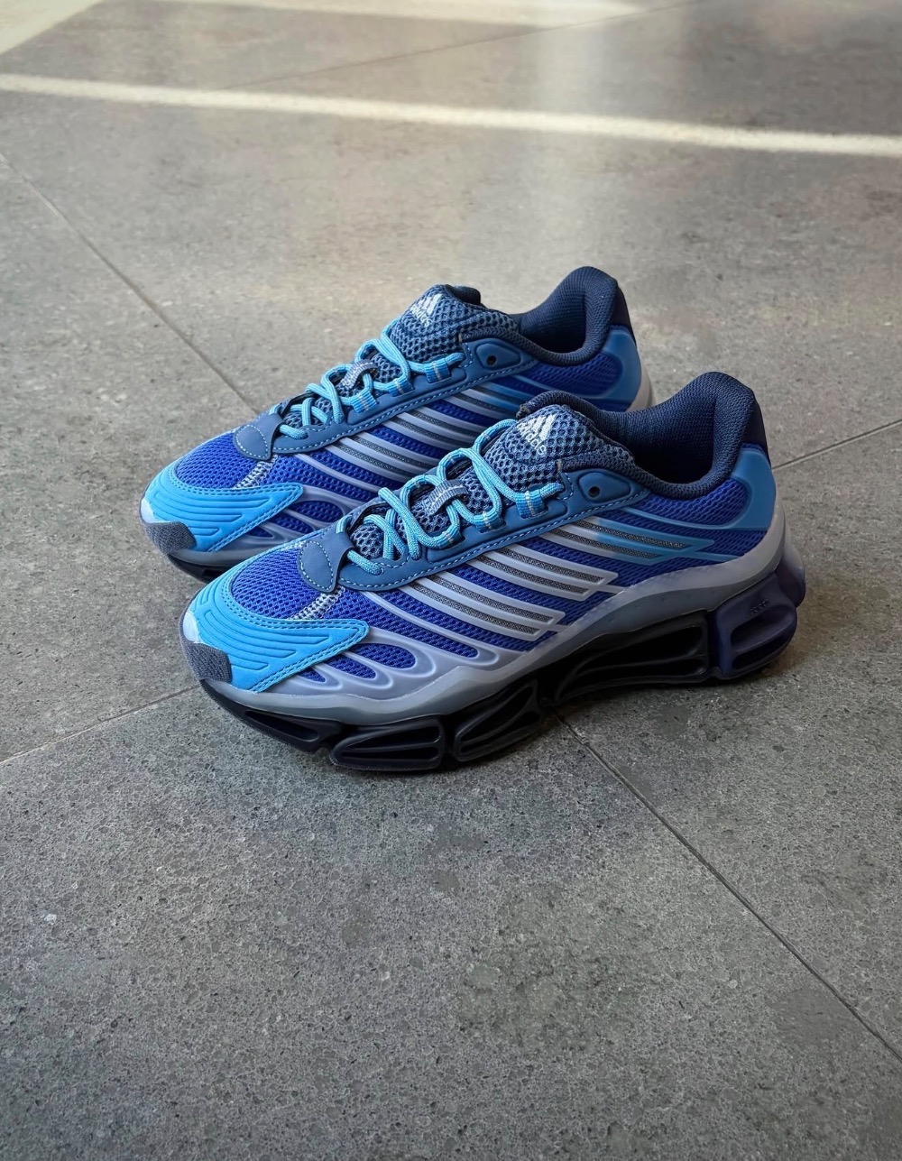adidas Megaride AG Hi-Res Blue Black — 39, Novo