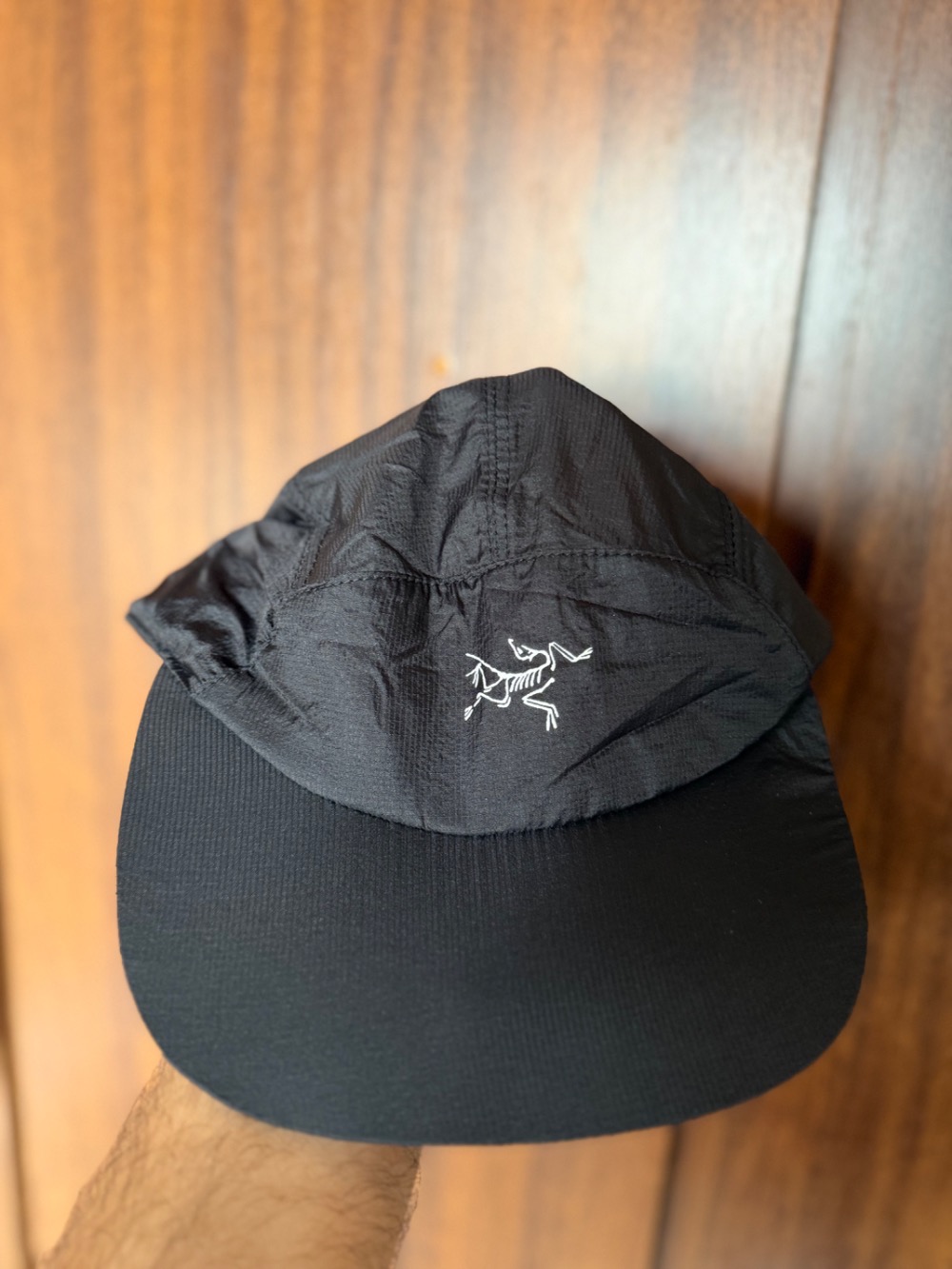 Boné Arc’teryx Aerios 5 Panel Black — G / GG, Novo