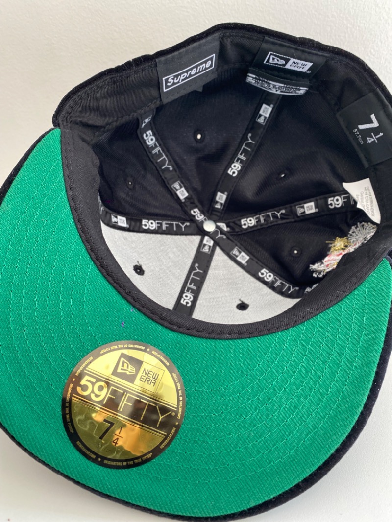 Foto 4 de New Era x Supreme Boné Sharpie Box Logo Fitted Black — 7-1/4, Usado