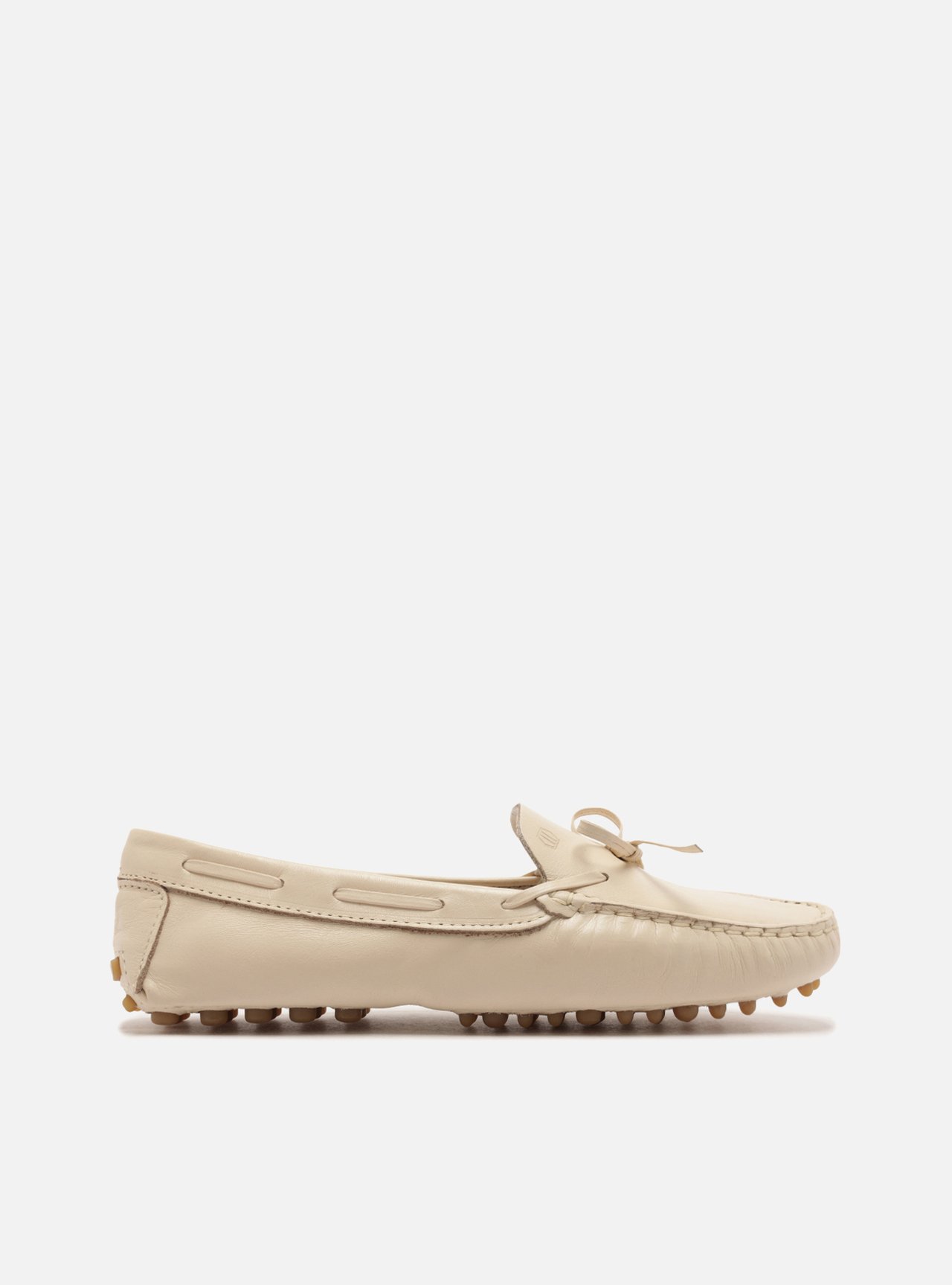 Mocassim Off-White Couro Sola Emborrachada Retrô