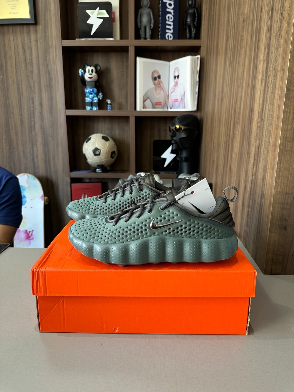 Nike Mind 002 Camo Green Phantom Newsprint — 38, Novo