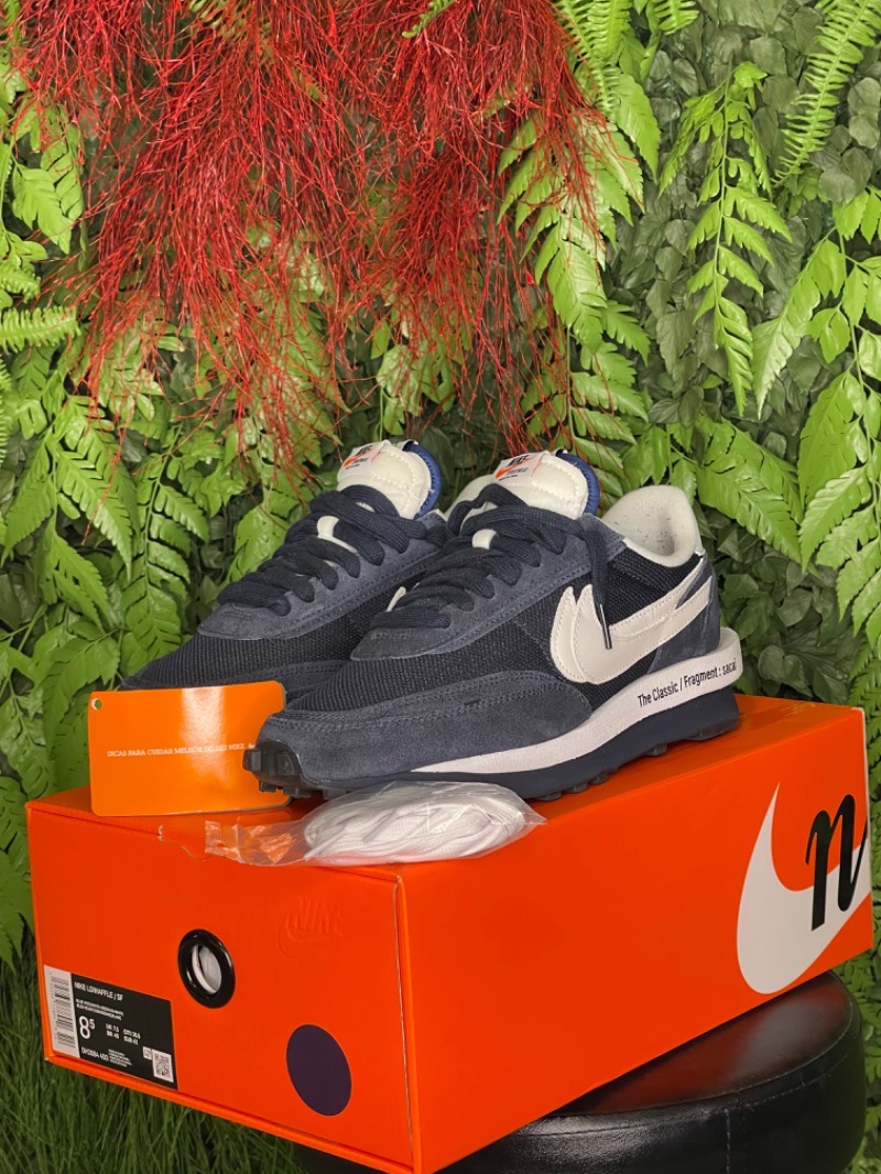 Fragment Design x sacai x Nike LDV Waffle Blackened Blue — 40, Usado