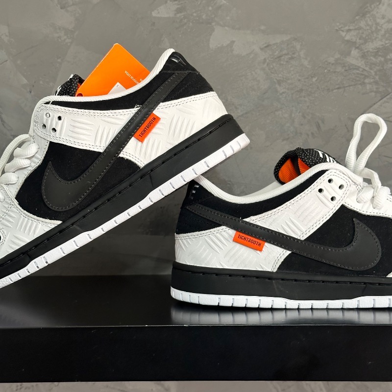 Foto 4 de TIGHTBOOTH x Nike SB Dunk Low Pro Black White — 40, Novo