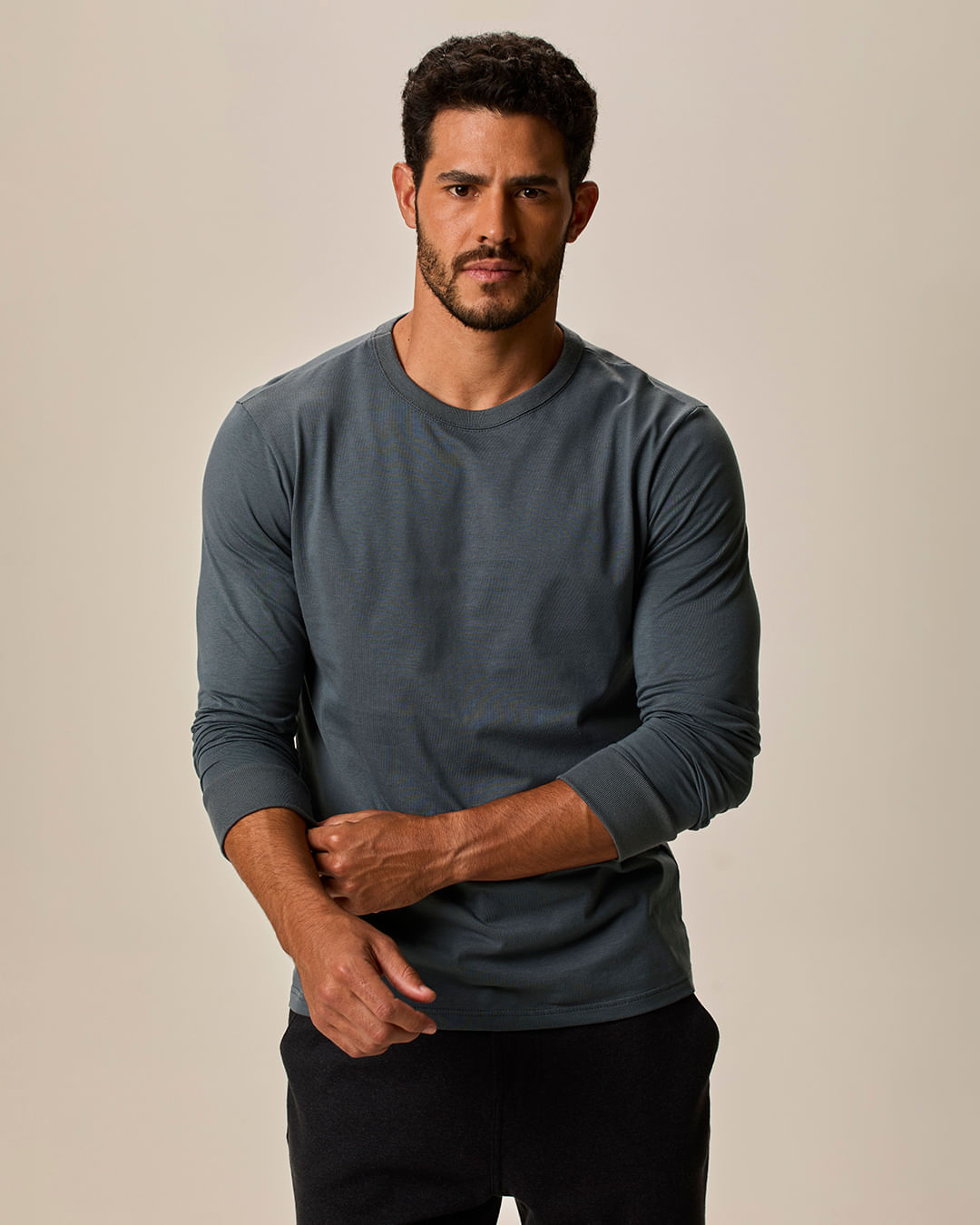 Camiseta Básica Masculina Punho Aplicado Em Algodão — Cinza - XGG