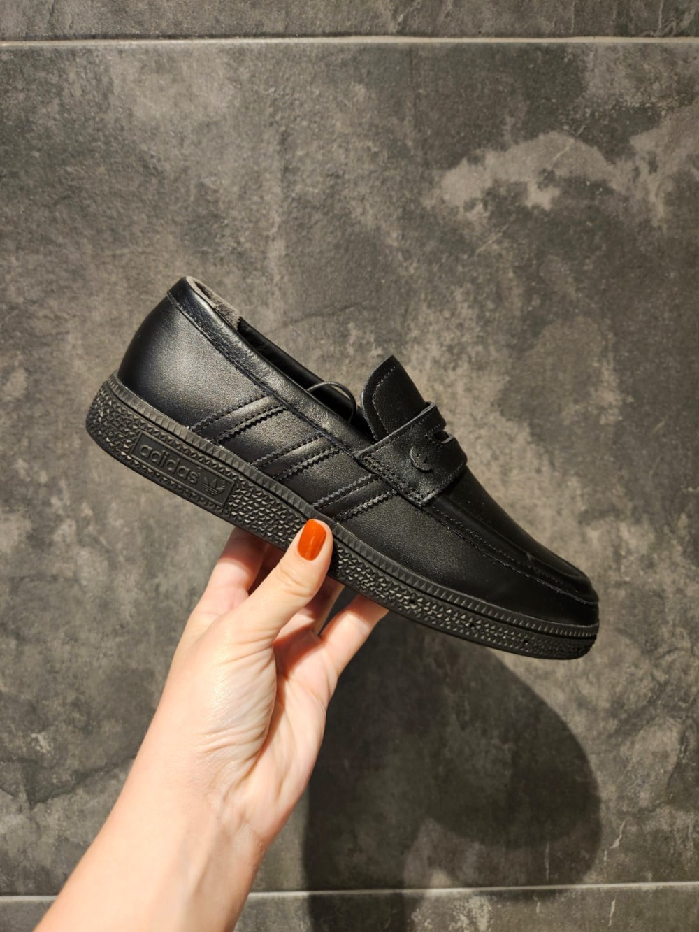 adidas Handball Spezial Loafer Core Black — 36 / 37 / 38 / 39 / 40 / 41 / 42, Novo