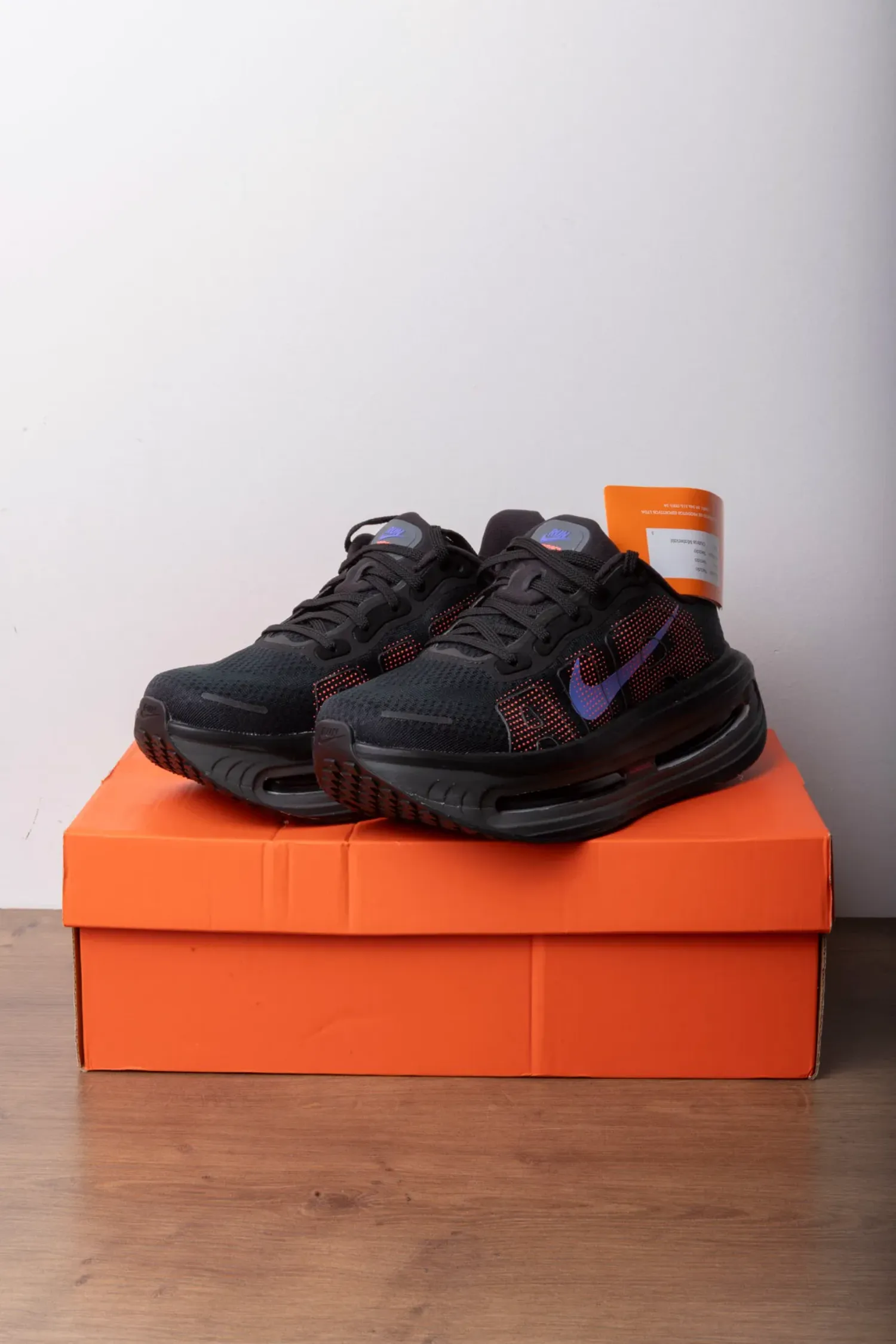 Nike Vomero Premium Black Sapphire — 37, Novo