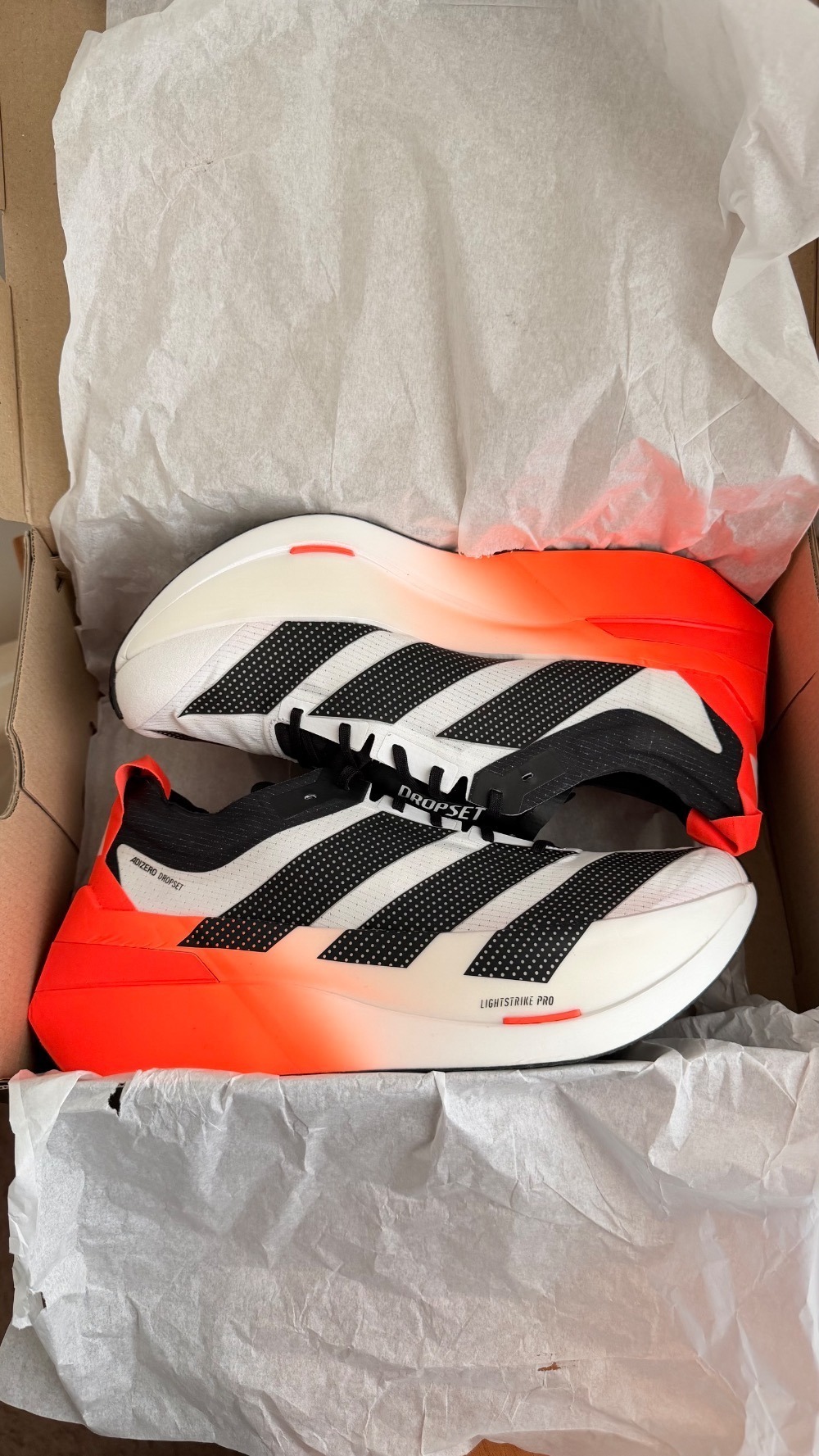 adidas Adizero Dropset Elite Cloud White Solar Red Core Black — 42, Novo