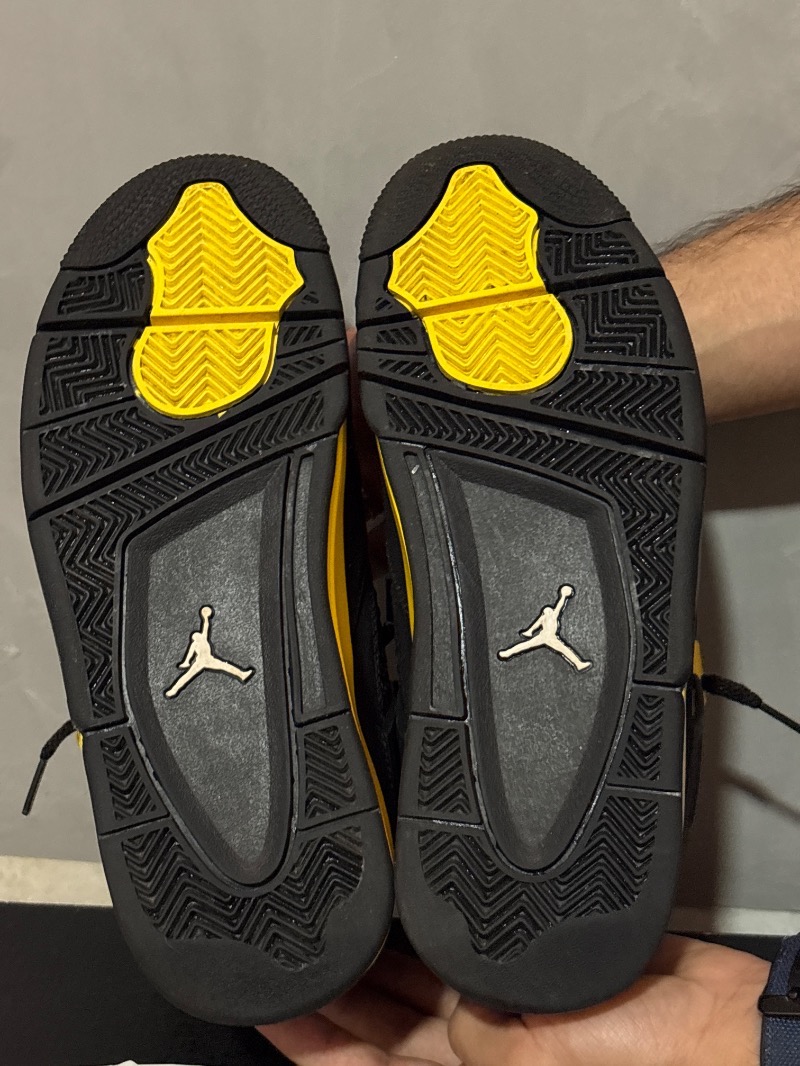 Foto 5 de Air Jordan 4 GS Thunder — 38, Usado