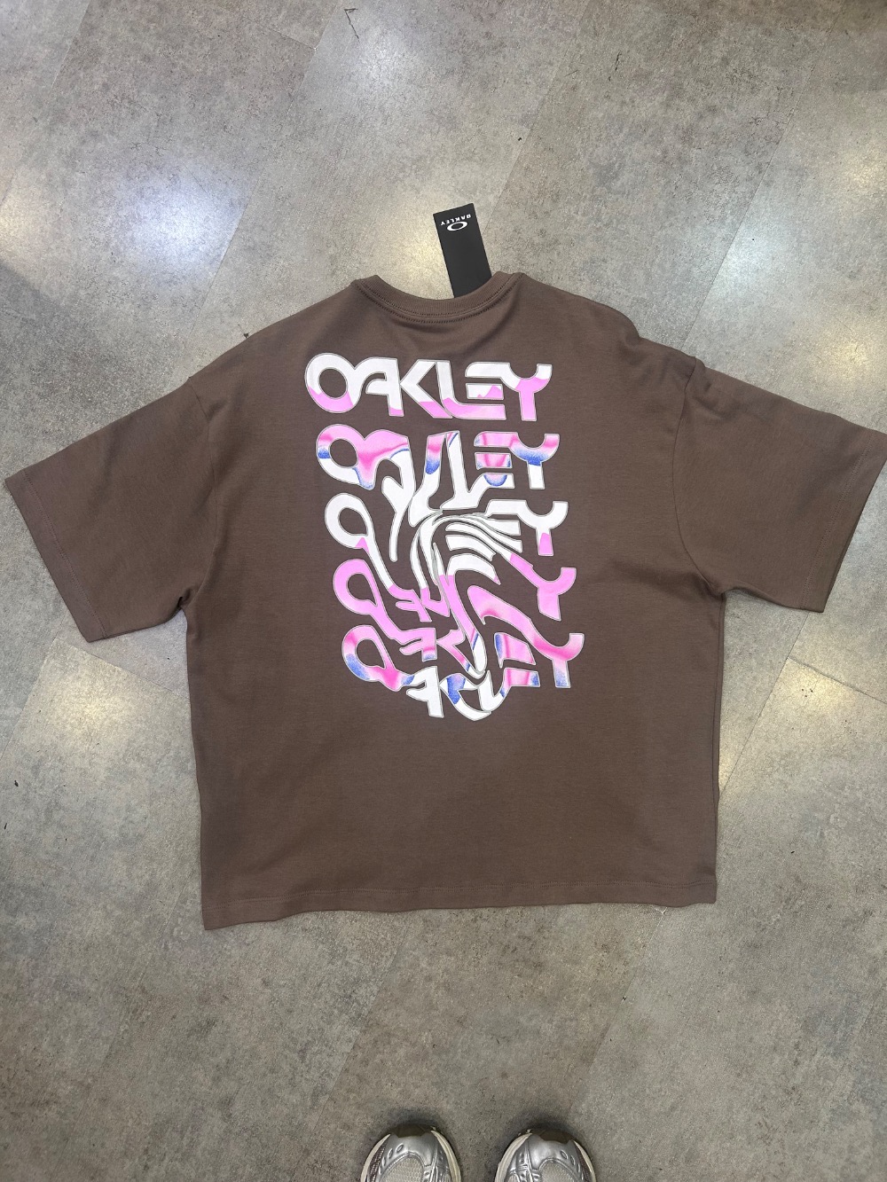 Camiseta Oakley B1B Warp Graphic Cocoa Brown — P, Novo