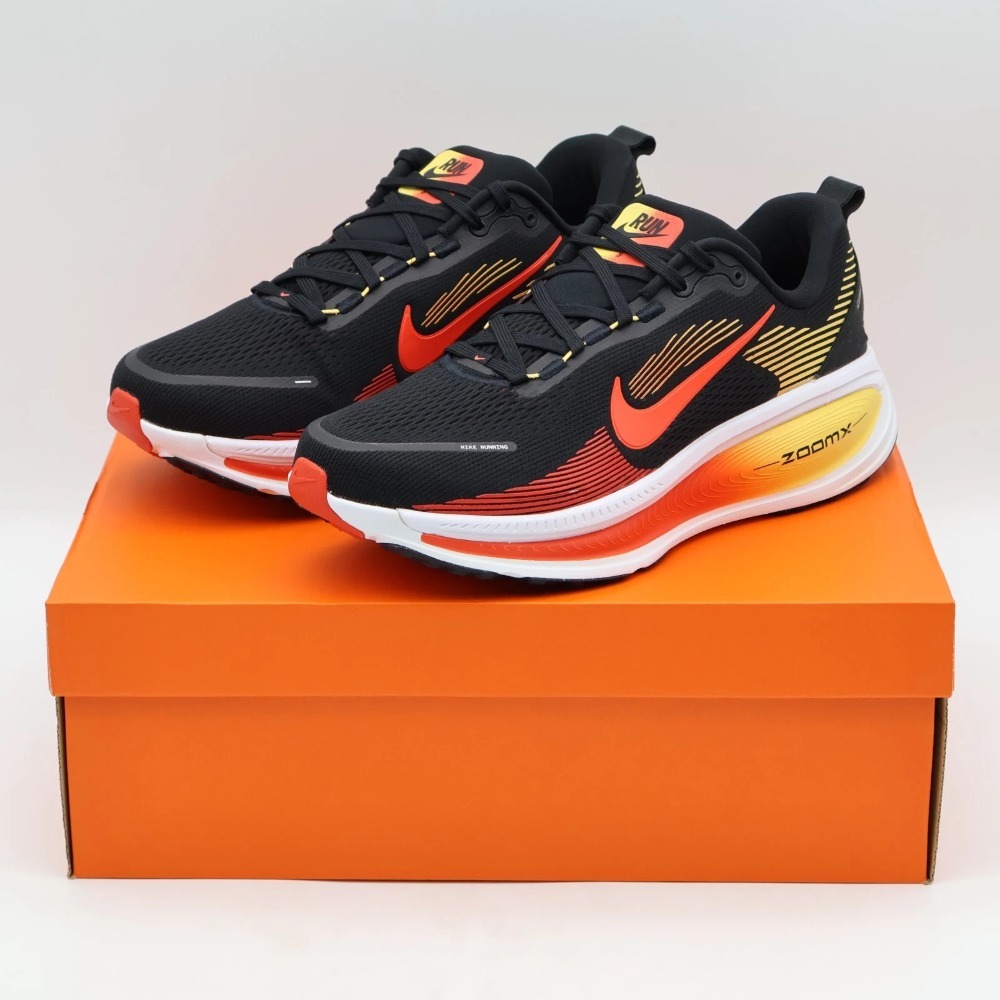 Nike Vomero 18 Black Crimson Topaz Gold — 48, Novo