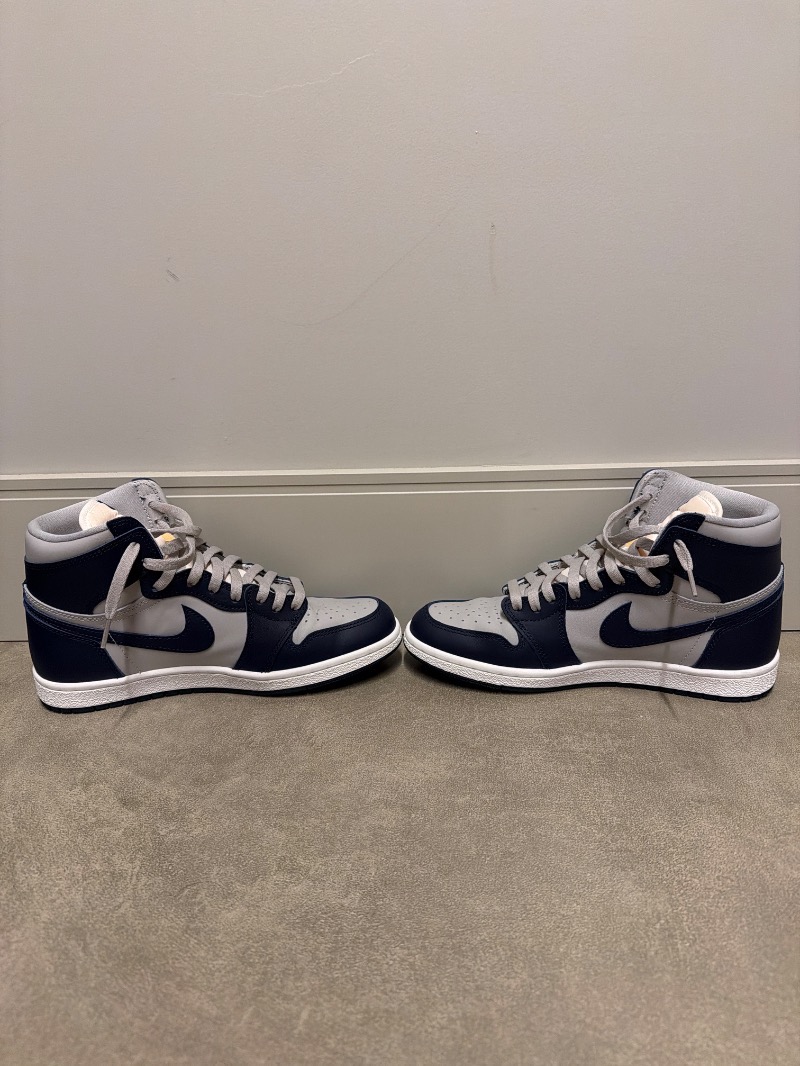 Foto 3 de Air Jordan 1 High '85 College Navy — 40, Usado