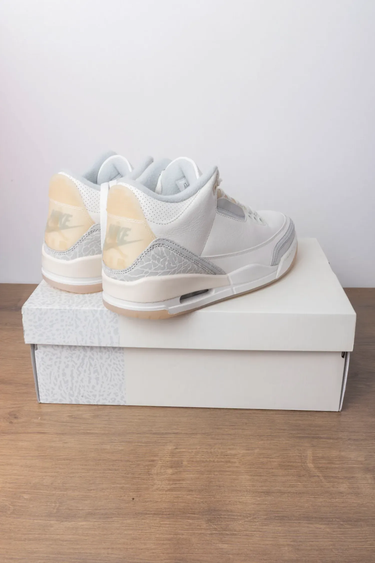 Foto 2 de Air Jordan 3 Craft Ivory — 41, Novo