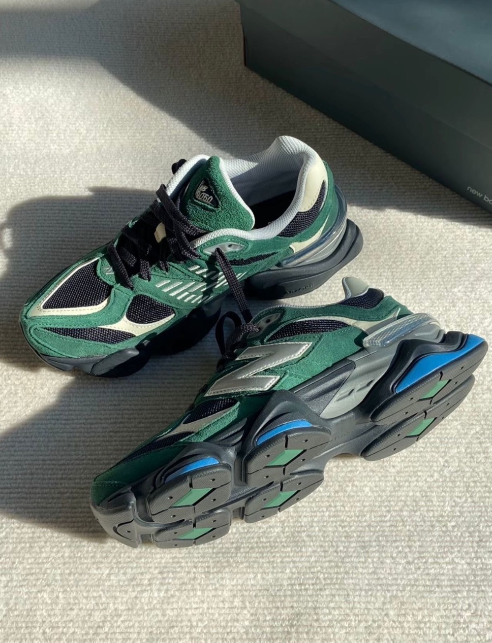 New Balance 9060 Team Forest Green — 38 / 39 / 43, Novo