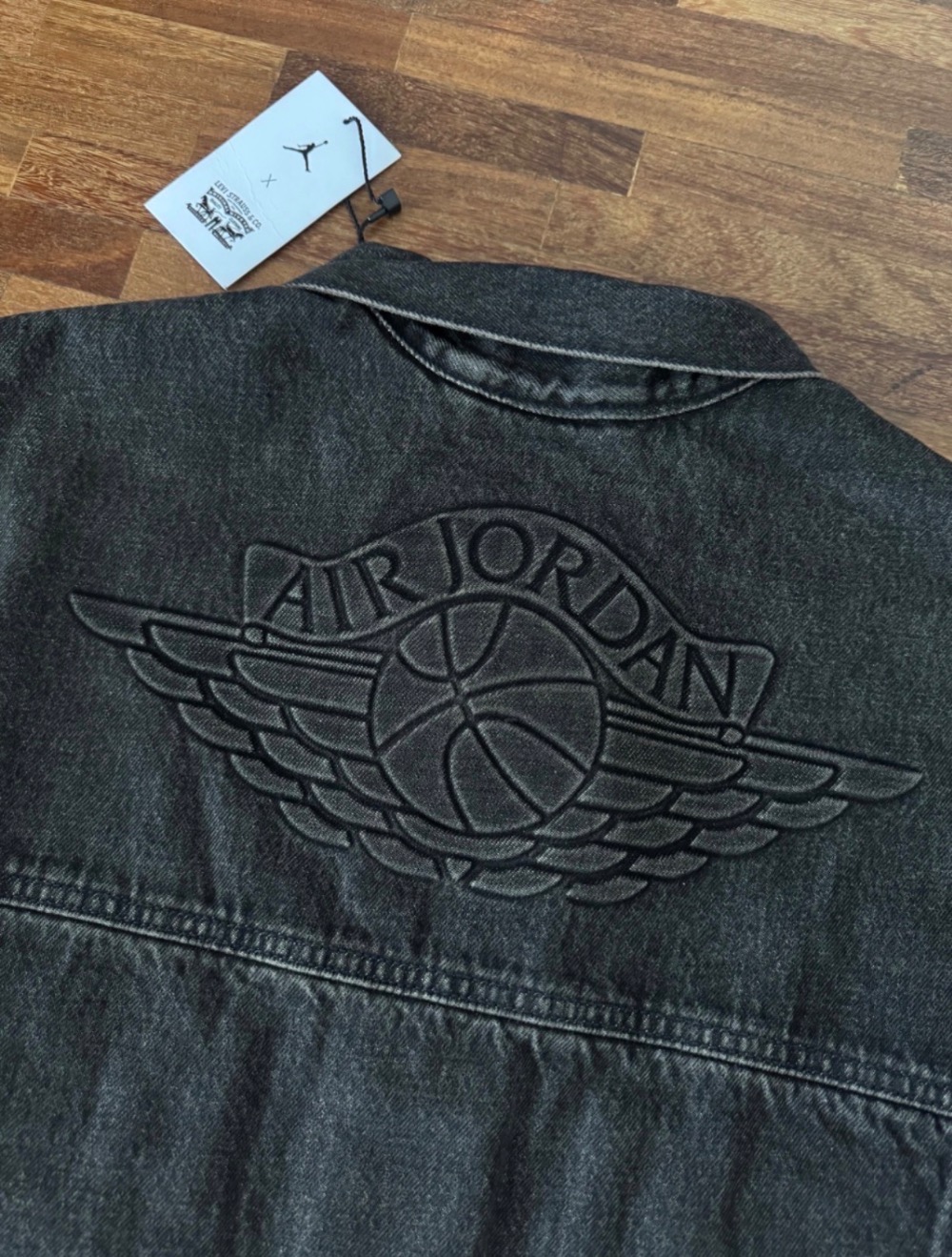 Levi's x Air Jordan Jaqueta Type III Trucker Black Wash — M, Novo