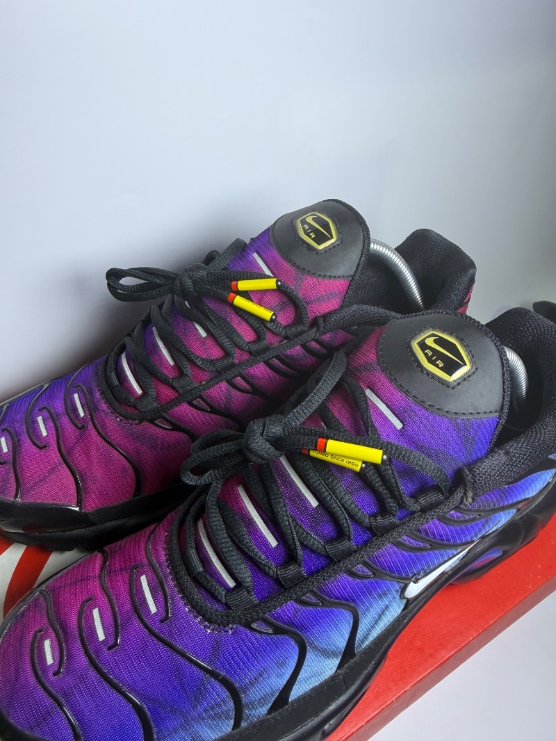 Foto 4 de Nike Air Max Plus 25th Anniversary — 42, Usado