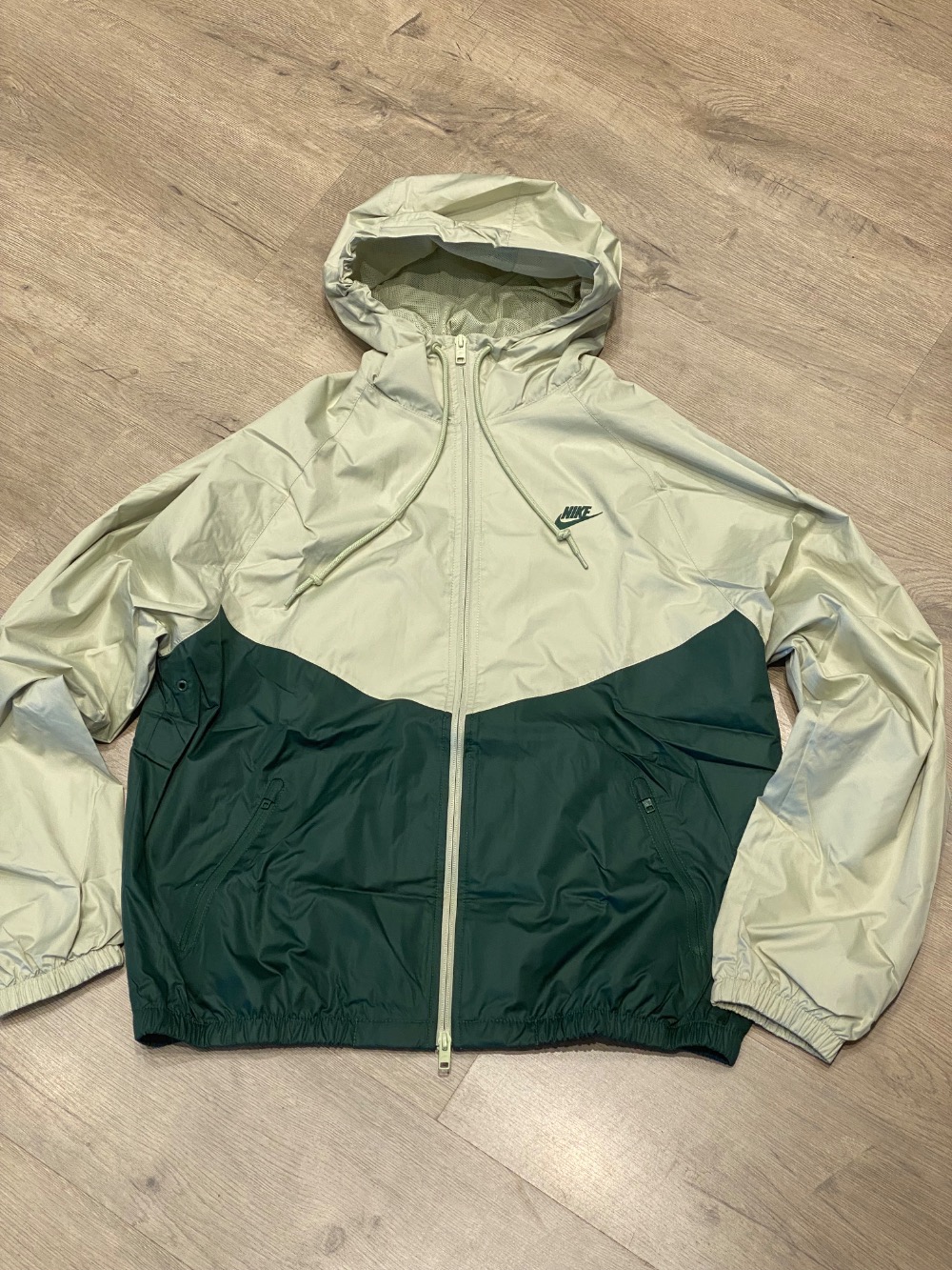 Jaqueta Nike Windrunner Olive Aura — P / M / G / XG, Novo