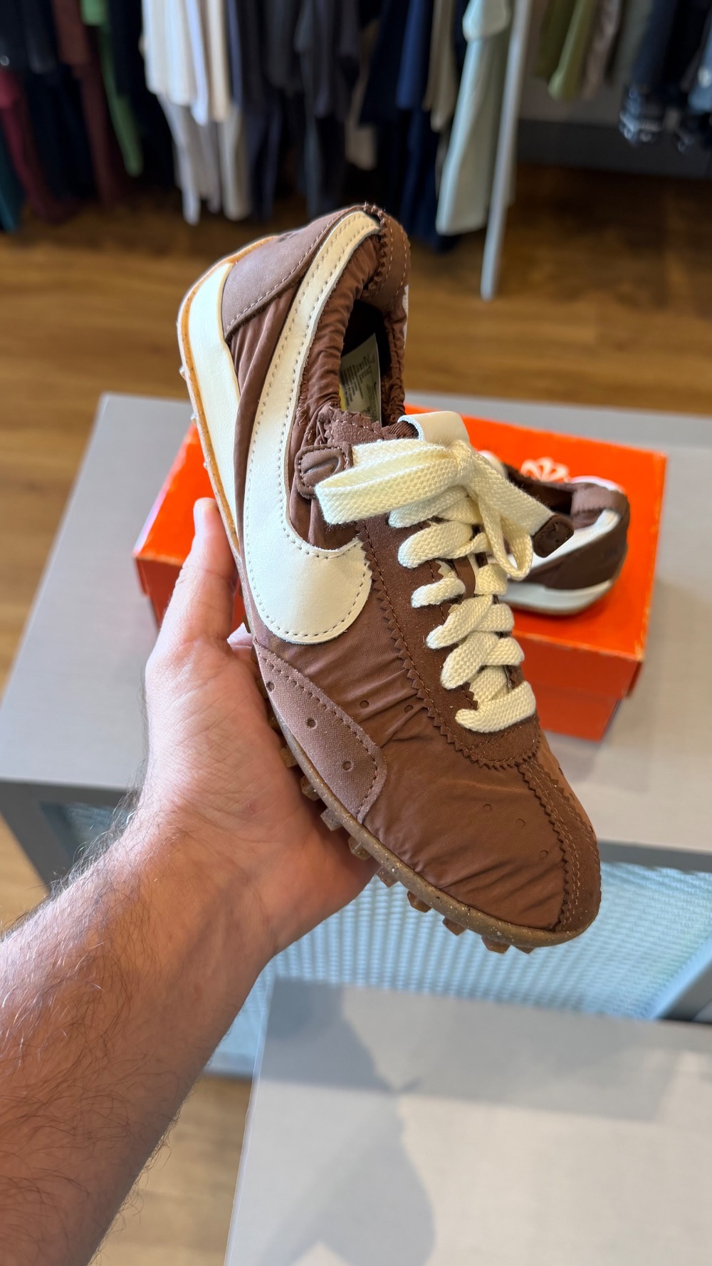 Jacquemus x Nike Moon Shoe Fauna Brown Cashmere — 34, Novo