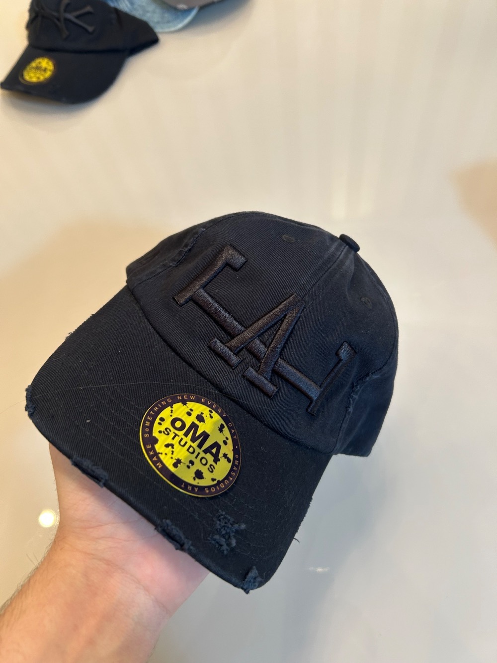 Boné oMA Studios LA Crown Distressed Black — Único, Novo