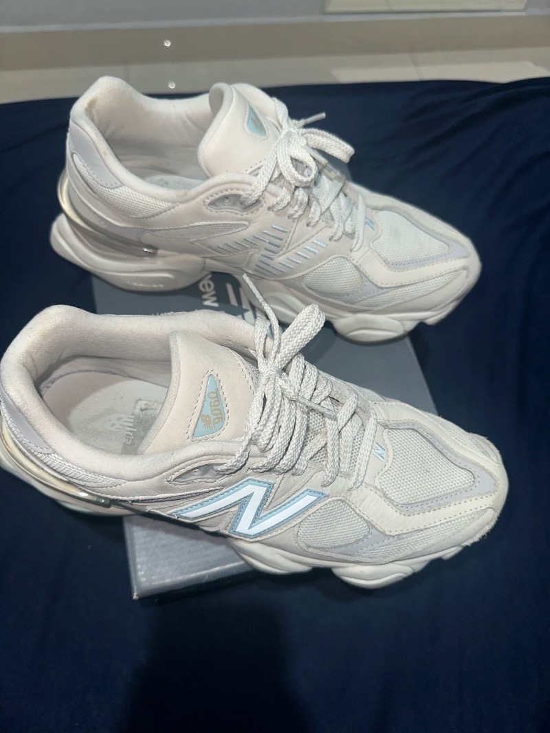 Foto 2 de New Balance 9060 Reflection Raincloud Quarry Blue — 42, Usado