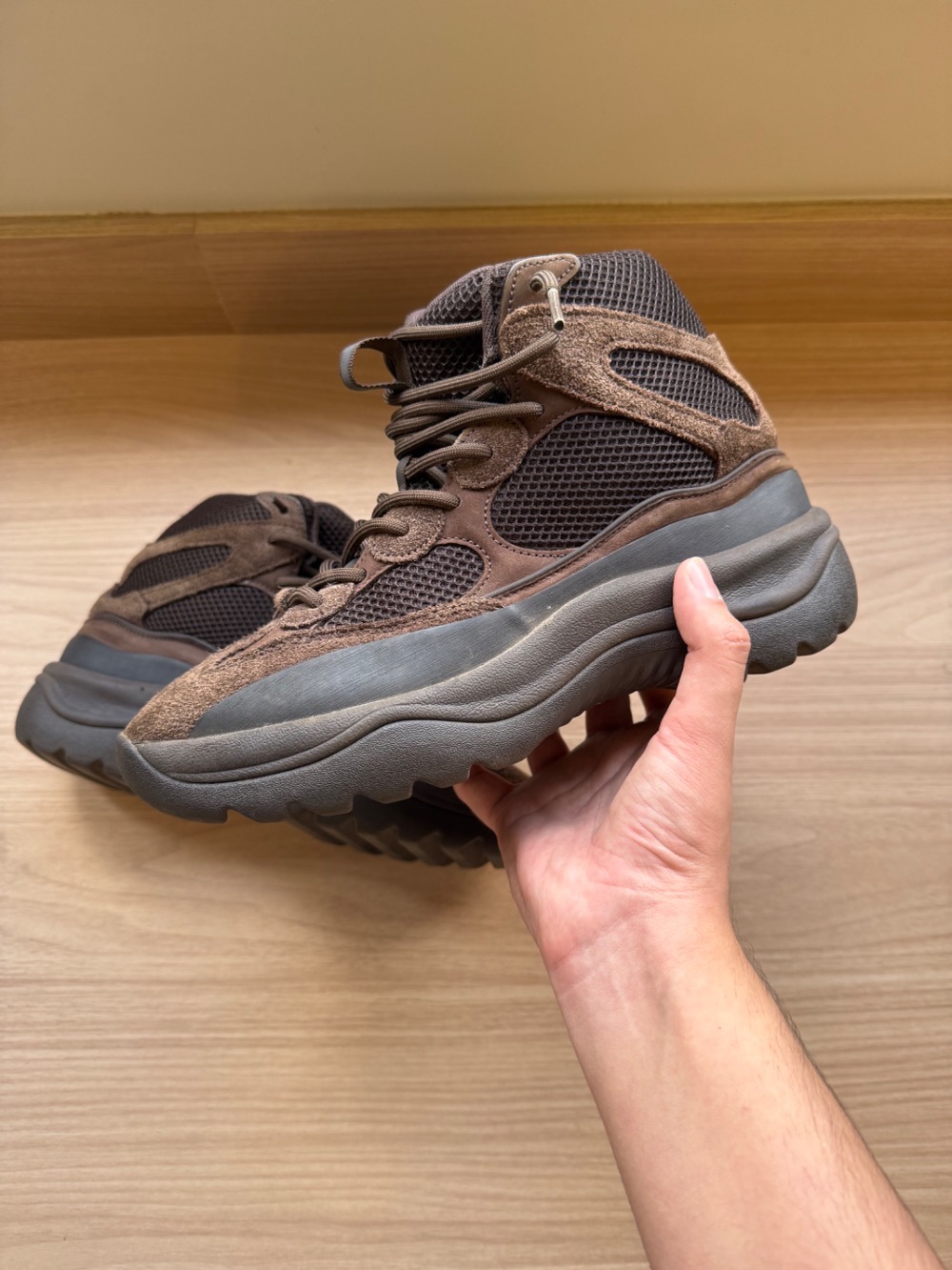 Yeezy Desert Boot Oil — 42, Usado