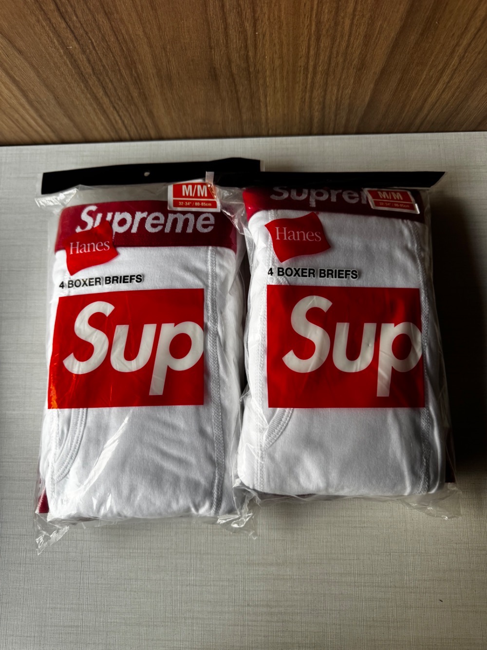 Hanes x Supreme Cuecas Boxer White (4 Pack) SS26-W1 — M, Novo