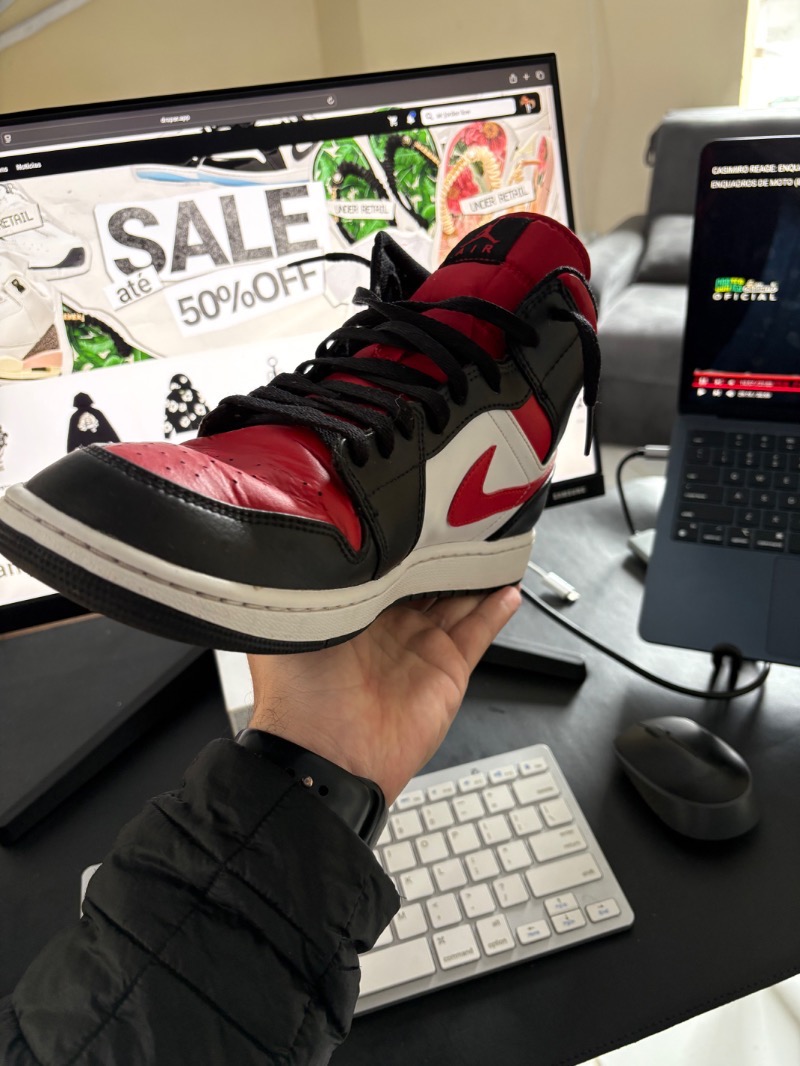 Foto 4 de Air Jordan 1 Mid Bred Toe — 44 / 44.5 / 45, Usado