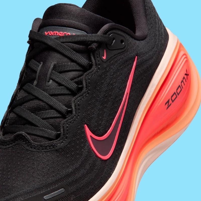 Foto 3 de Nike Vomero Plus Black Bright Mango Hot Lava — 36, Novo