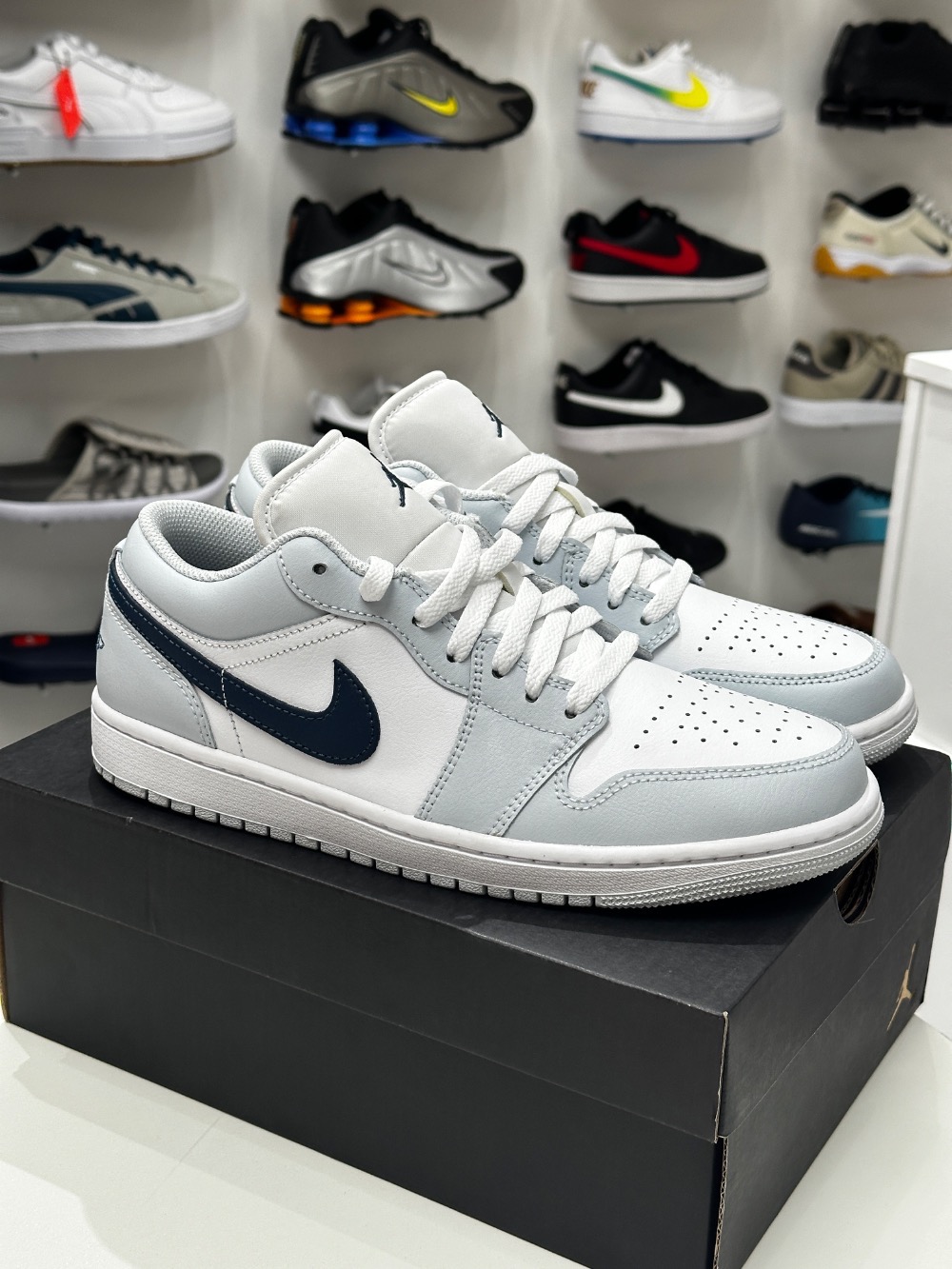 Air Jordan 1 Low Aura Squadron Blue — 40, Novo