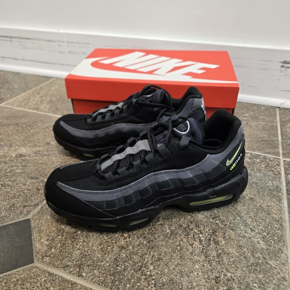 Nike Air Max 95 Retro Logo Black Grey Volt — 40.5, Novo