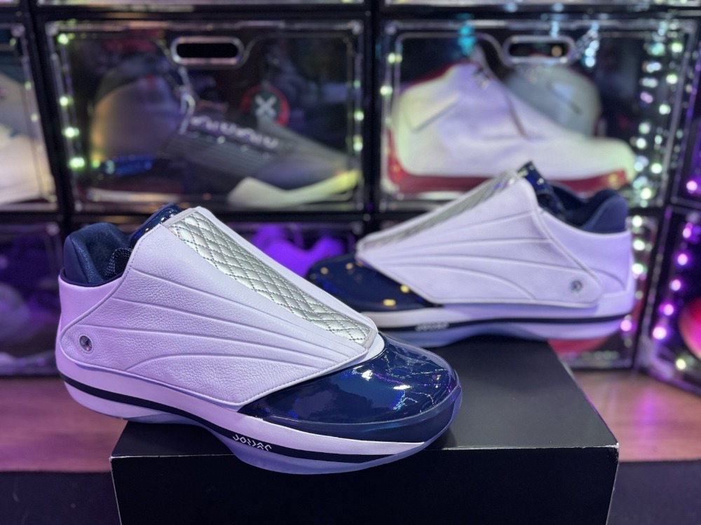 Air Jordan 4016 White Midnight Navy — 38 / 39.5 / 40 / 41 / 42 / 43, Novo