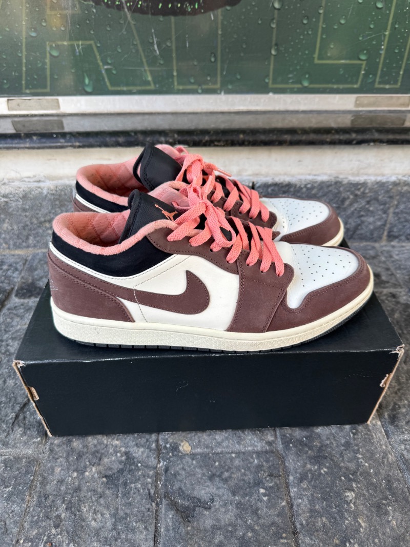 Foto 2 de Air Jordan 1 Low SE Mocha — 43, Usado