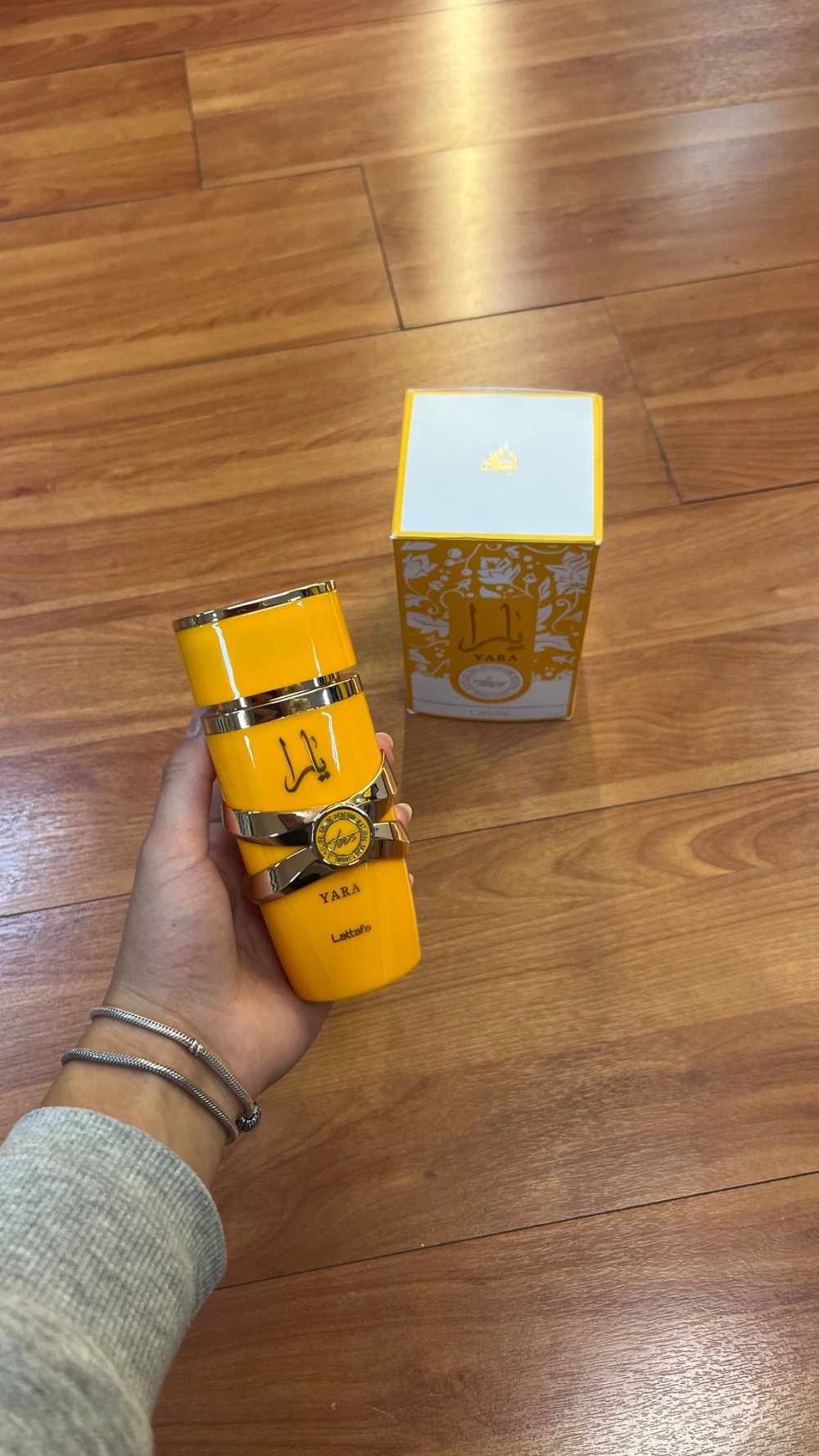 Perfume Lattafa Yara Tous Eau de Parfum 100ml — único, Novo