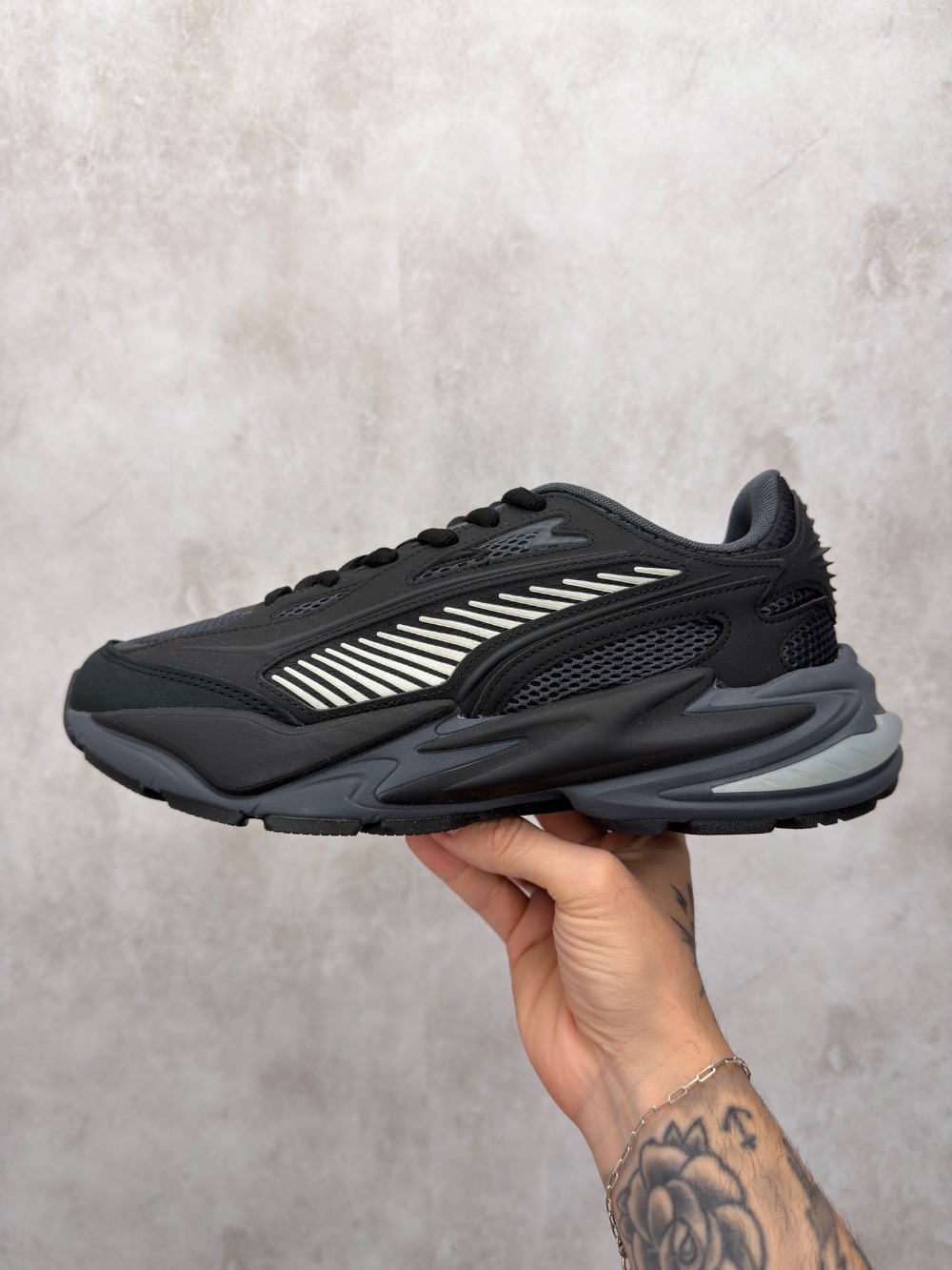 Puma RS Surge Vibrant Black — 39 / 41 / 42 / 43 / 44, Novo